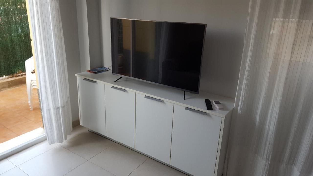 Apartamento En Vera A 300 M De La Playa, Con Patio Y Salida Directa A Calle Luaran gambar