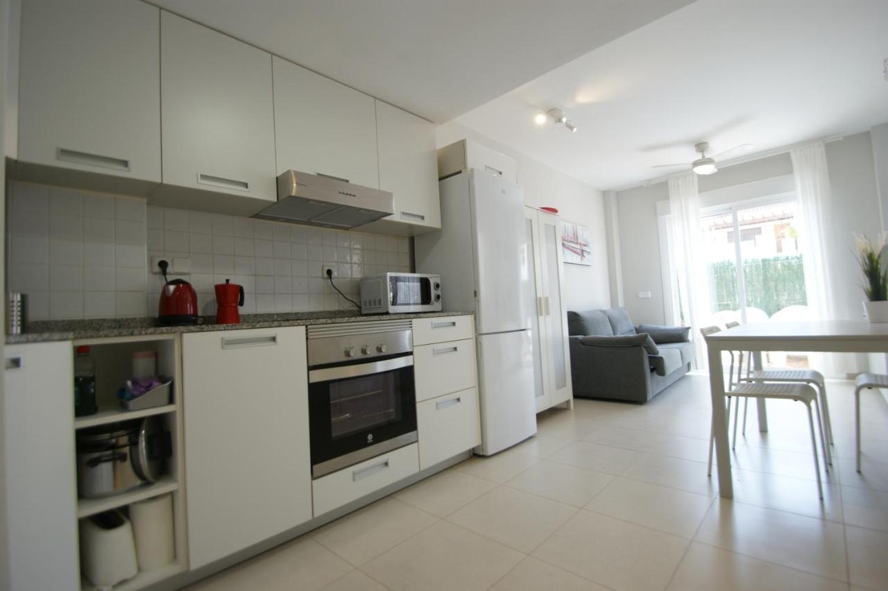 Apartamento En Vera A 300 M De La Playa, Con Patio Y Salida Directa A Calle Luaran gambar